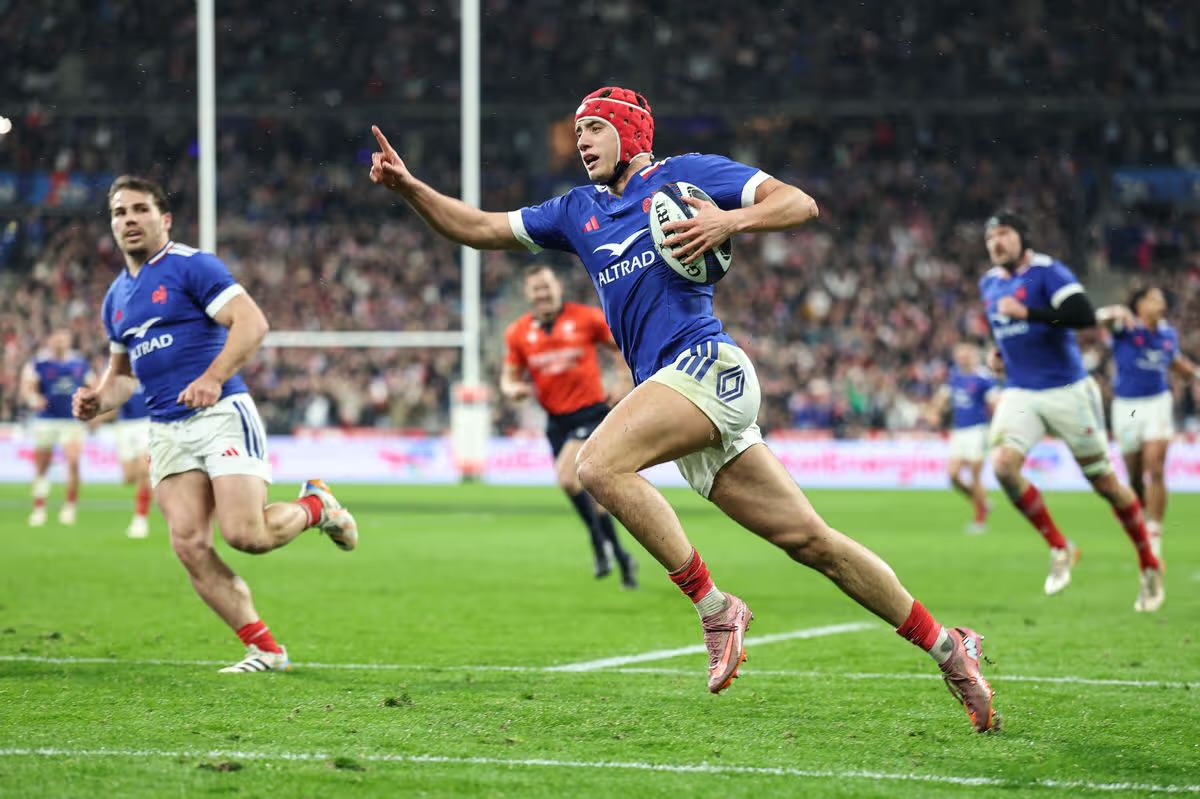 Francia venció a Irlanda y arrancó el Six Nations con autoridad