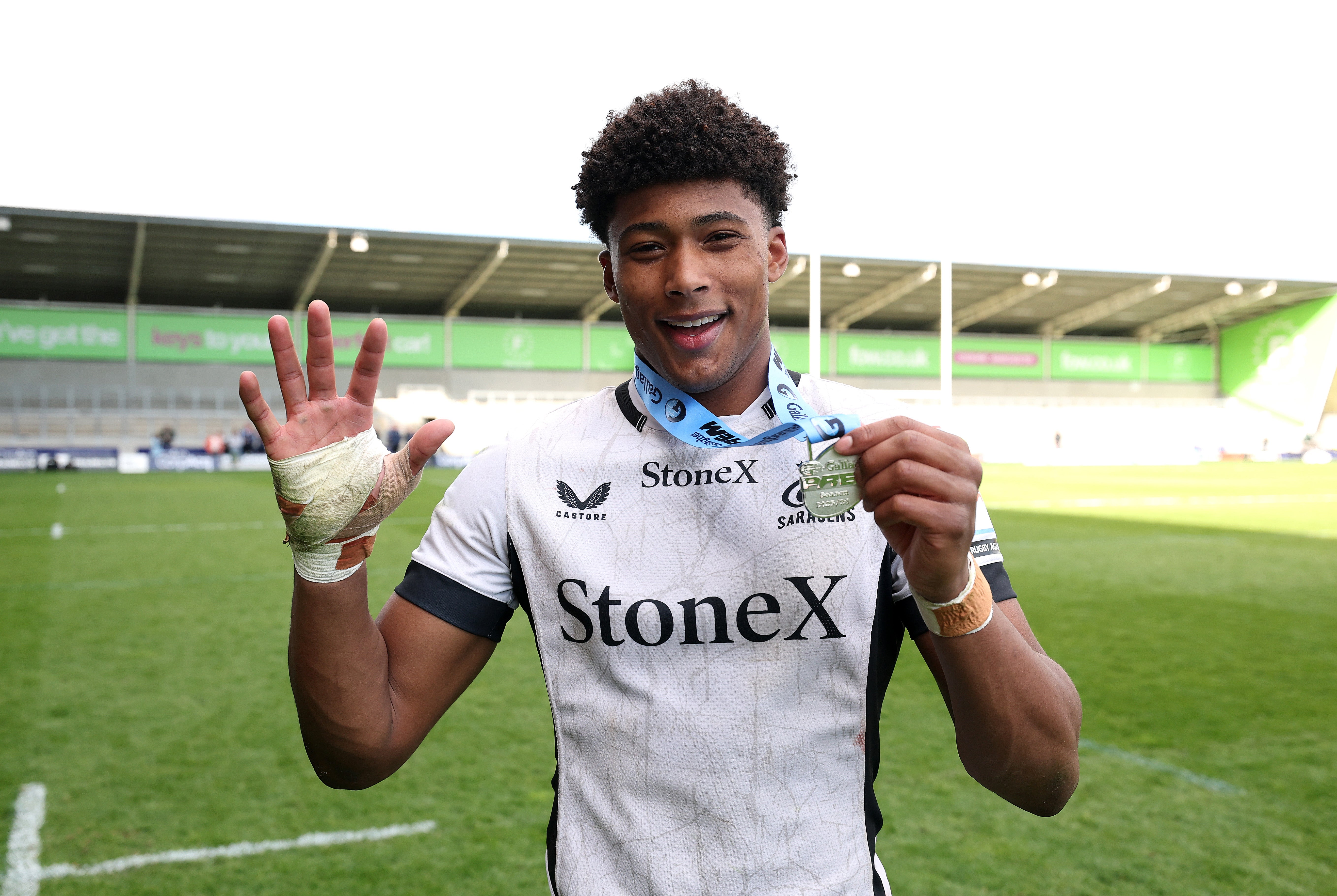 ¿Quién es Noah Caluori? La joya inglesa que rompe récords en Saracens