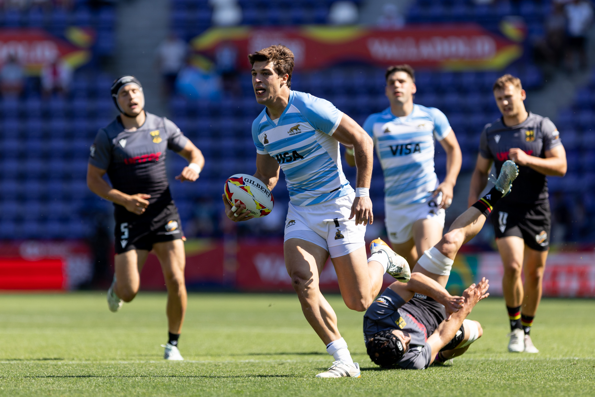 El día 1 del Seven de Valladolid: Los Pumas Seven a cuartos y tropiezo de Las Yaguaretés